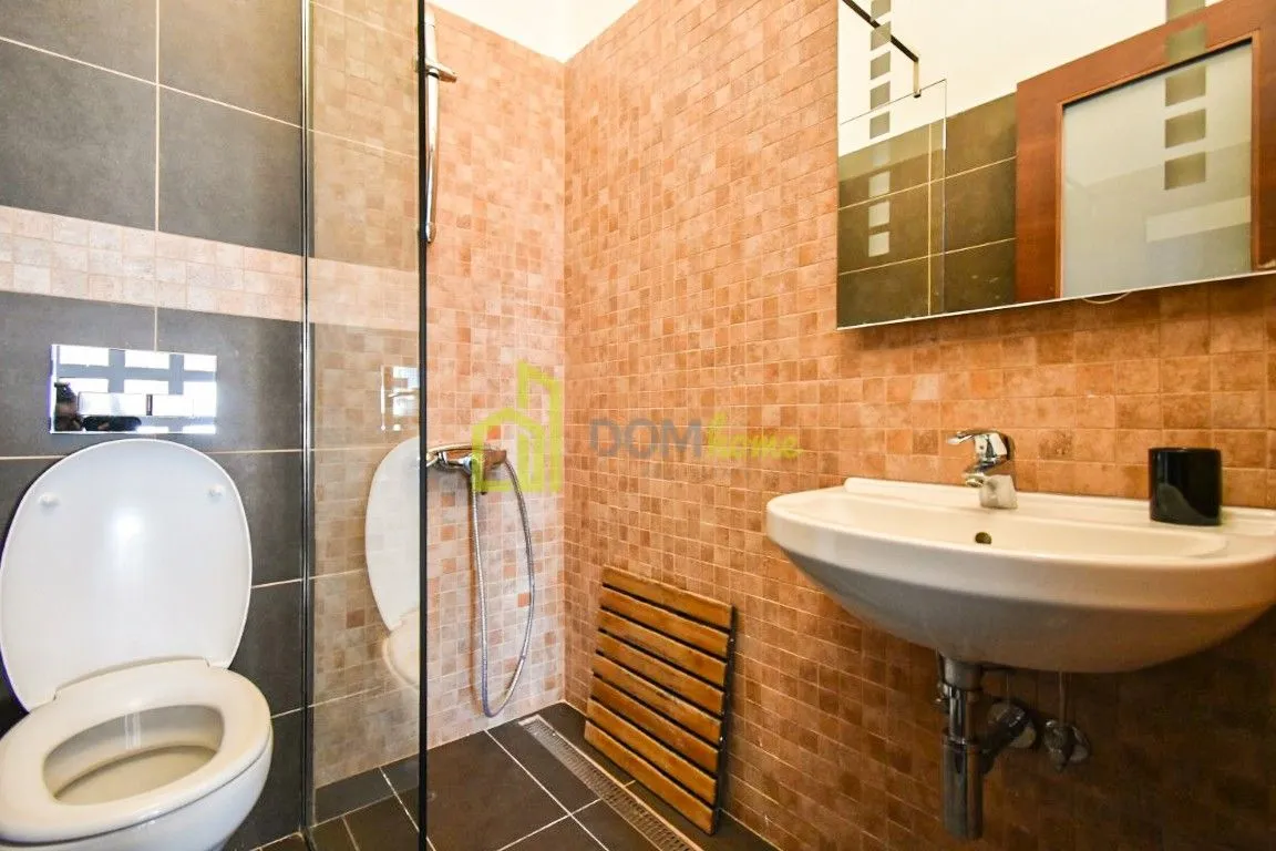 Prodaja, kuća, 230m², Mareza, Podgorica