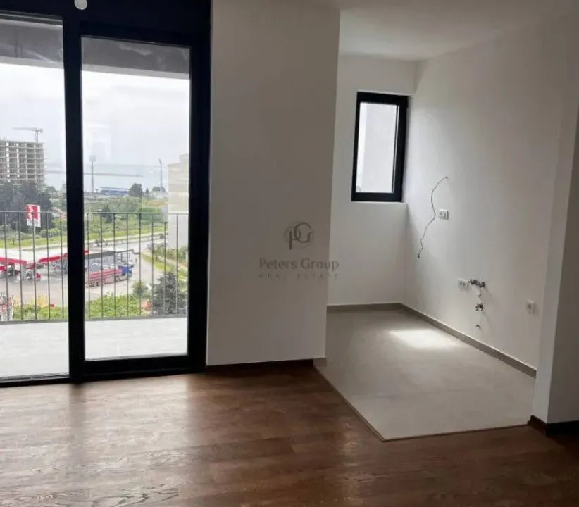 Prodaja, trosoban stan, 73m², Ilino, Bar