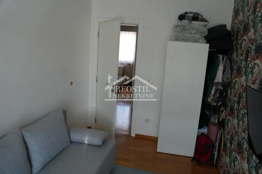 Prodaja, trosoban stan, 83m², Gradska Bolnica, Zvezdara Sve Podlokacije