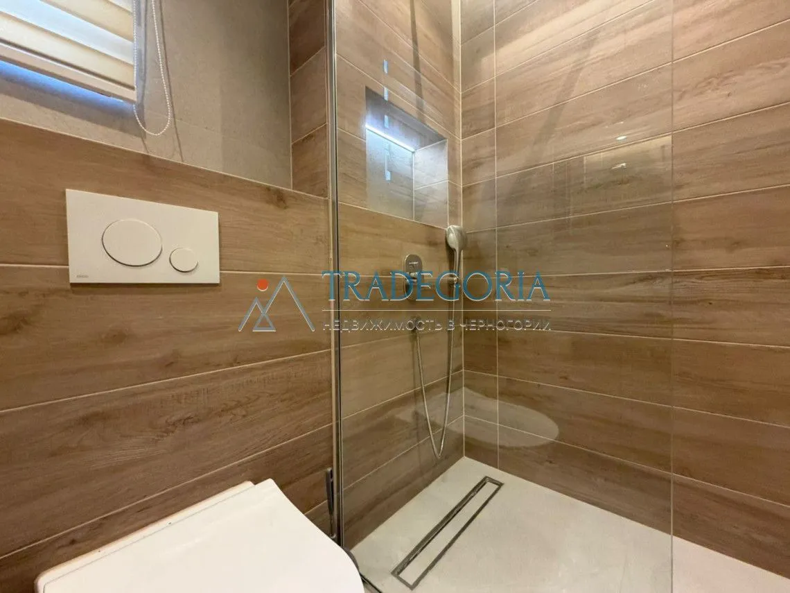 Sale, house, 400m², Bar, Crna Gora