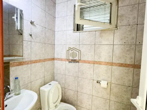 Izdavanje, poslovni prostor, 310m², Zagorič, Podgorica - image 4