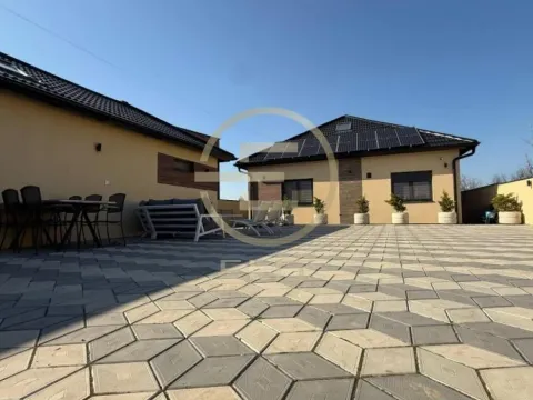 Prodaja, kuća, 165m², Petrovaradin, Novi Sad - image 58