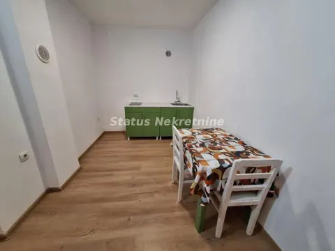 Izdavanje, jednosoban stan, 40m², Salajka, Novi Sad Sve Podlokacije - image 1