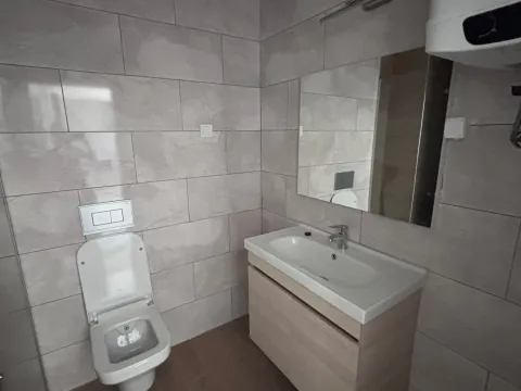 Sale, one bedroom apartment, 44m², Centar, Bar - image 6