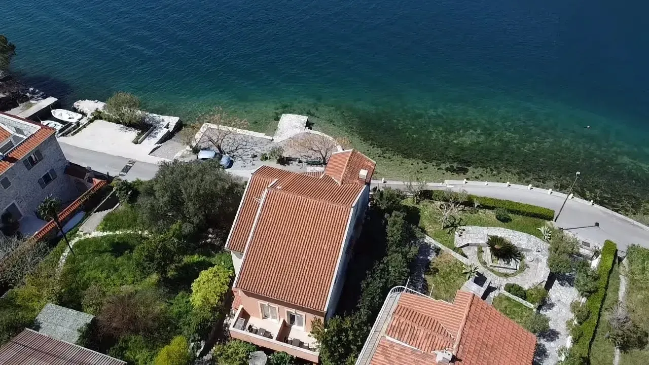 Prodaja, kuća, 257m², Tivat, Crna Gora