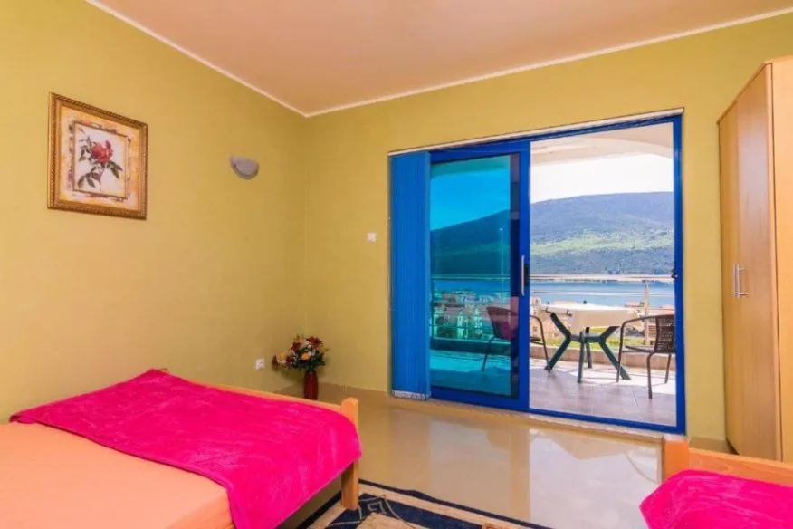 Prodaja, kuća, 270m², Đenovići, Herceg Novi
