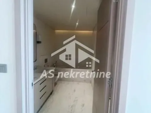 Rent, four bedroom apartment, 144m², Savski Venac, Beograd - image 9