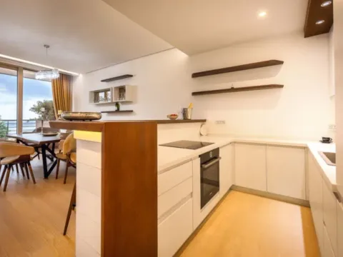 Izdavanje, stan, 178m², Zavala, Budva - image 2