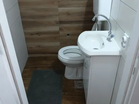 Izdavanje, kuća, 55m², Višnjica, Palilula Sve Podlokacije - image 8