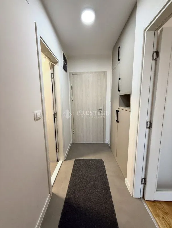 Rent, one bedroom apartment, 40m², Pobrežje, Podgorica