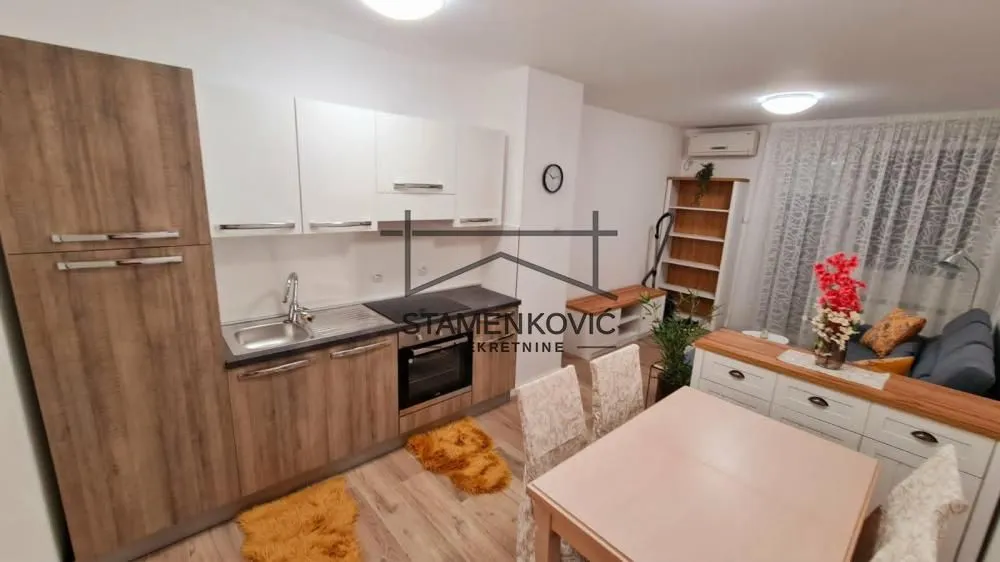 Izdavanje, stan, 34m², Sajam, Novi Sad Sve Podlokacije