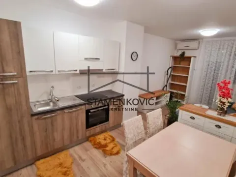 Izdavanje, stan, 34m², Sajam, Novi Sad Sve Podlokacije - image 9