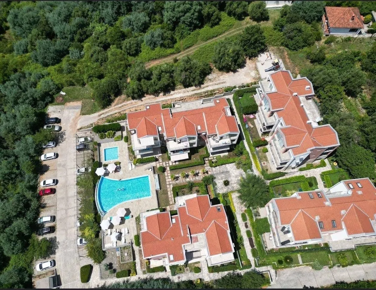 Prodaja, trosoban stan, 72m², Đenovići, Herceg Novi