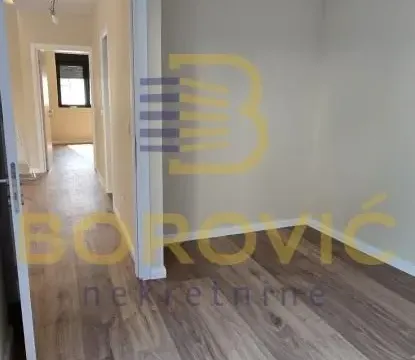 Prodaja, trosoban stan, 68m², Olimp, Zvezdara Sve Podlokacije - image 10