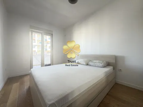 Rent, two bedroom apartment, 70m², Central Point, Podgorica - image 15