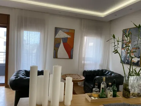 Izdavanje, trosoban stan, 103m², Stari Grad, Beograd - image 5