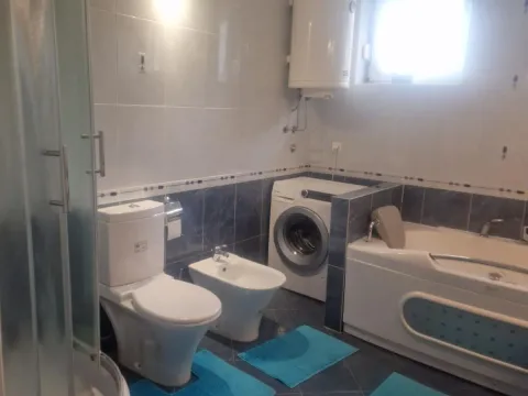 Izdavanje, trosoban stan, 82m², Dedinje Sve Podlokacije, Beograd - image 5