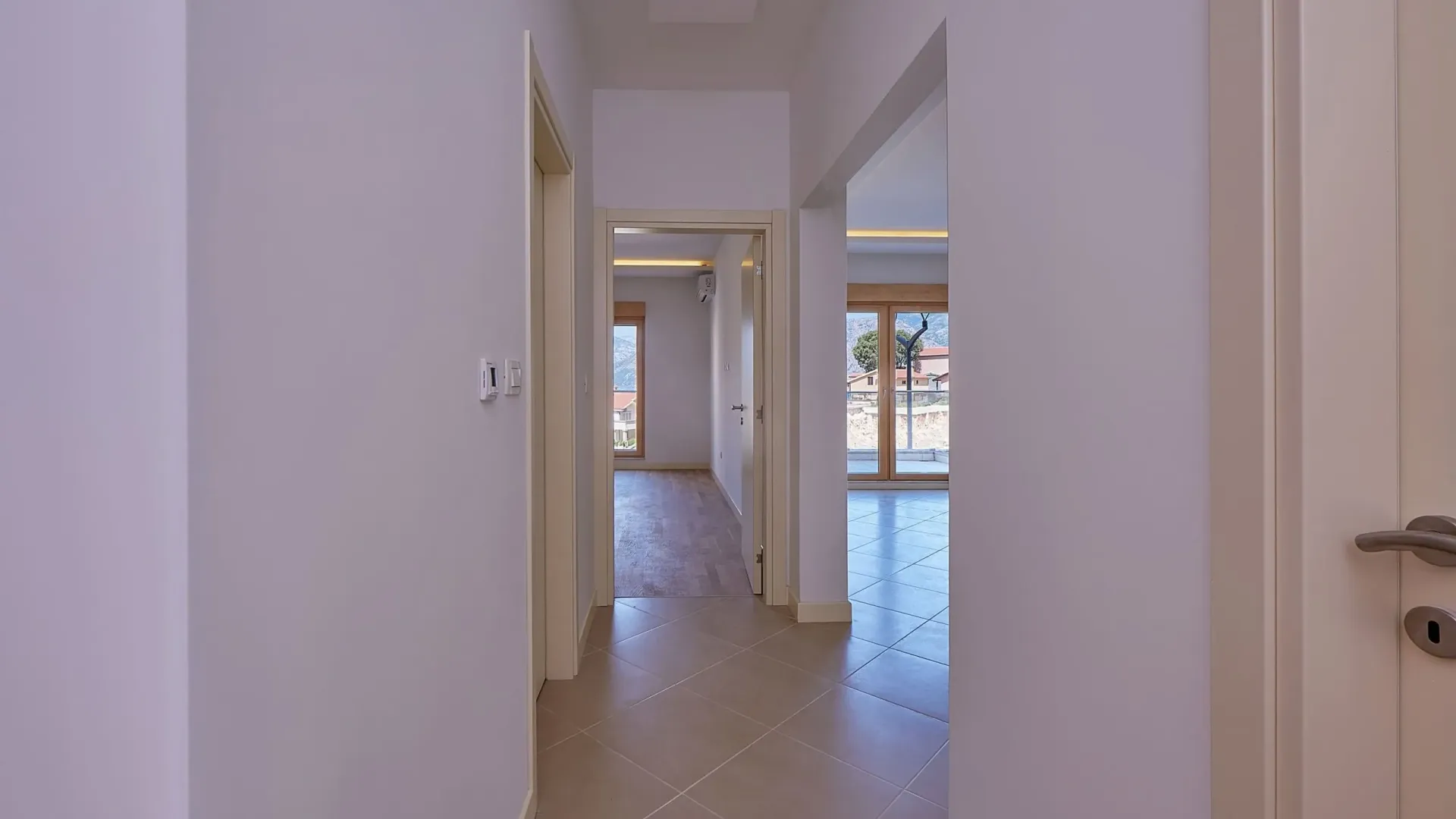 Sale, apartment, 60m², Dobrota, Kotor