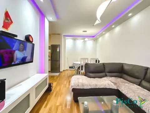 Izdavanje, trosoban stan, 80m2, Zabjelo, Podgorica Izdavanje, trosoban stan, 80m2, Zabjelo, Podgorica