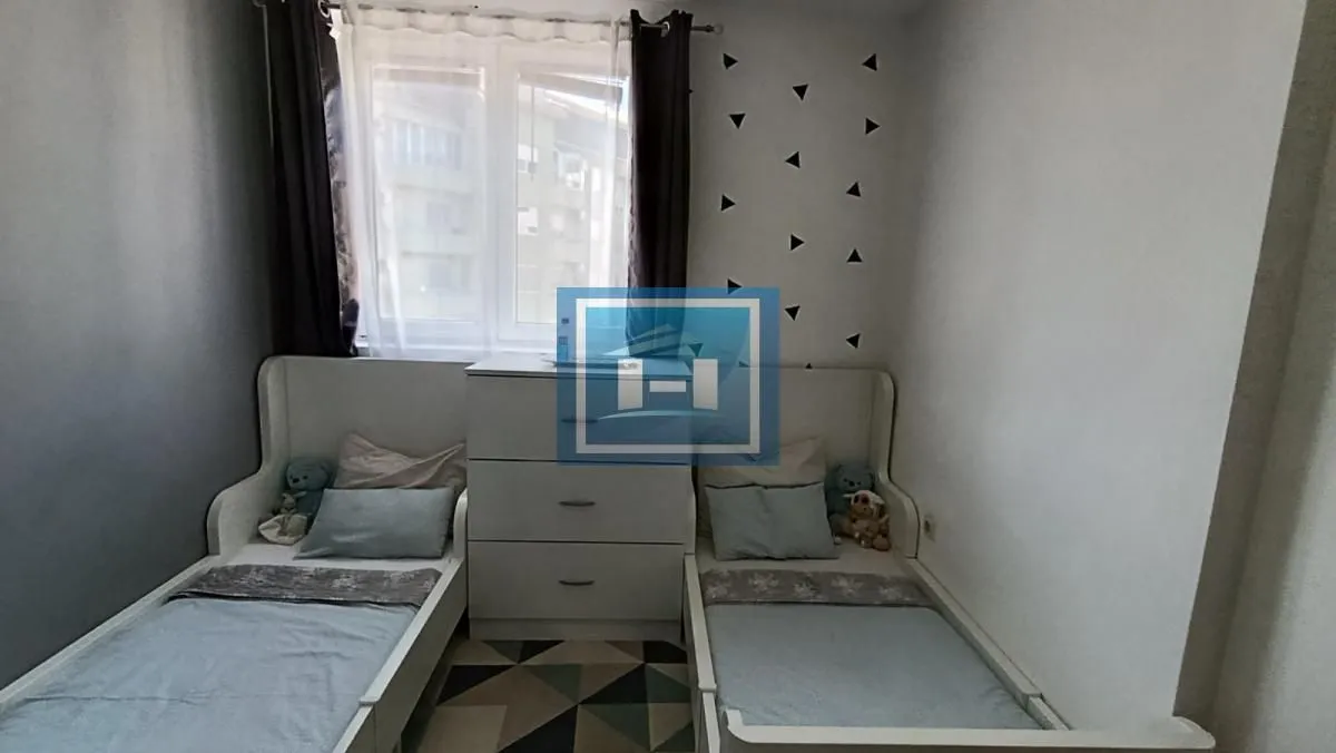Prodaja, trosoban stan, 83m², Vašarište, Jagodina