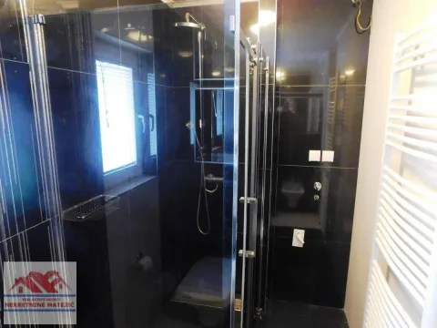 Sale, house, 300m², Kragujevac, Srbija - image 40