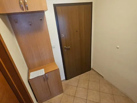 Sale, one bedroom apartment, 37m², Stari Aerodrom, Podgorica - image 5