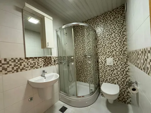 Izdavanje, dvosoban stan, 65m², City Kvart, Podgorica - image 12