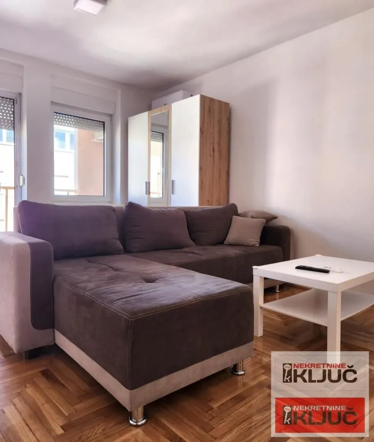 Izdavanje, jednosoban stan, 56m², Grbavica, Novi Sad Sve Podlokacije
