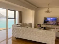 Izdavanje, trosoban stan, 200m², Bečići, Budva - image 8