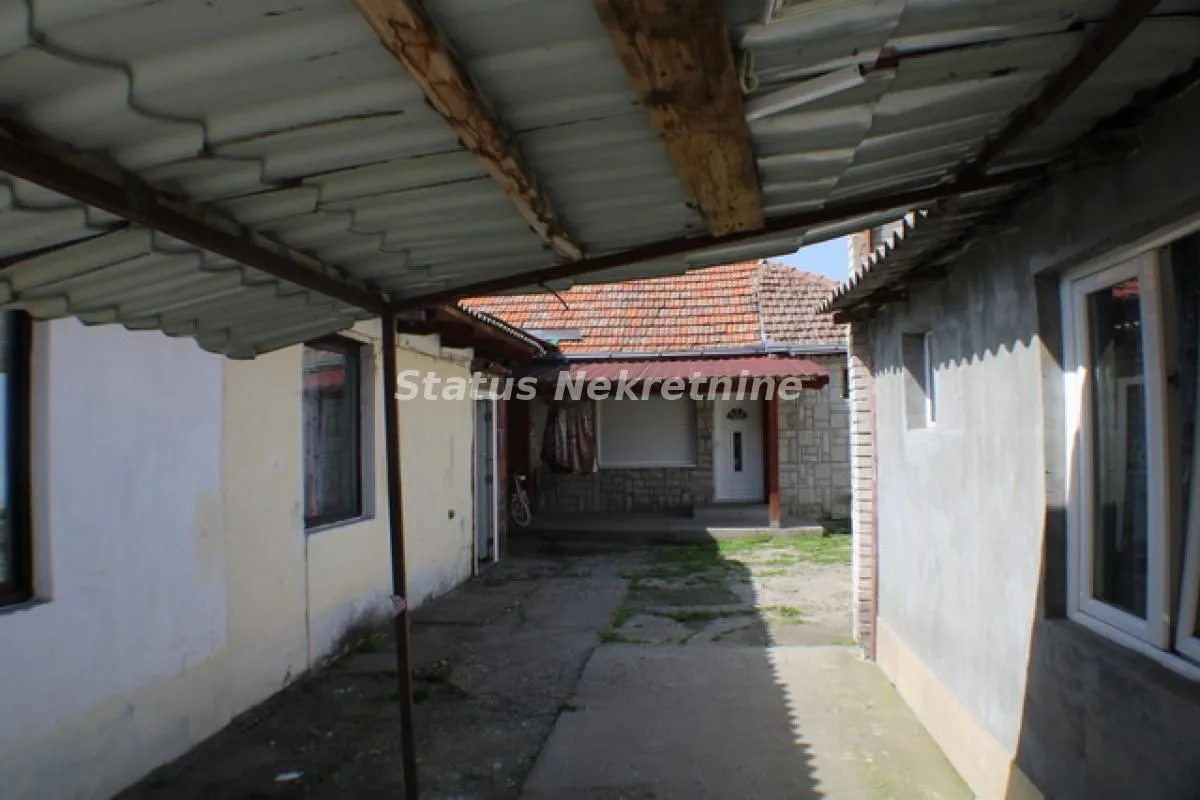 Prodaja, kuća, 110m², Slana Bara, Novi Sad Sve Podlokacije