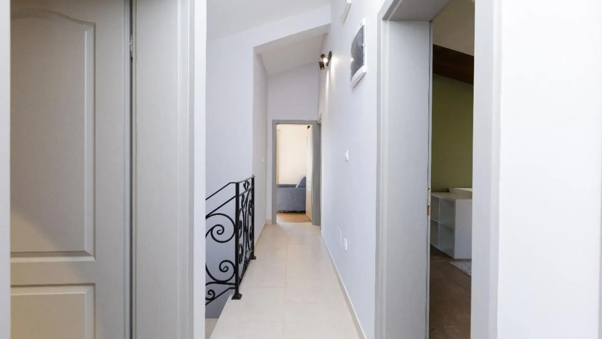 Prodaja, kuća, 234m², Tivat, Crna Gora