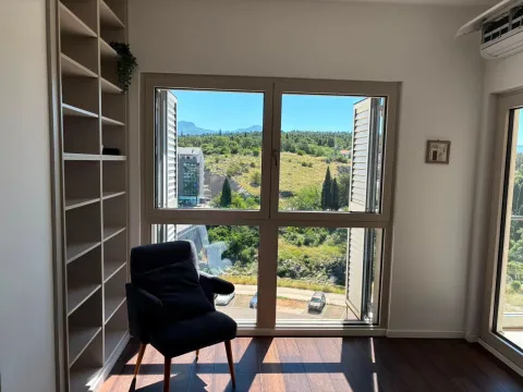 Rent, one bedroom apartment, 48m², Vezirov Most, Podgorica - image 4