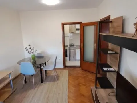 Rent, two bedroom apartment, 36m², Centar, Novi Sad - image 5