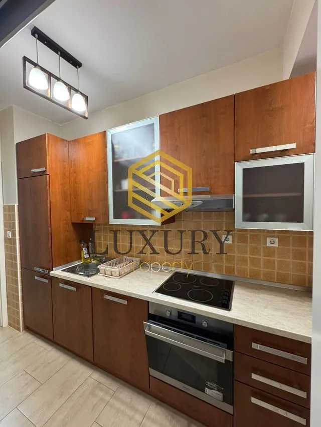 Izdavanje, trosoban stan, 95m², Kod Capital Plaze, Podgorica