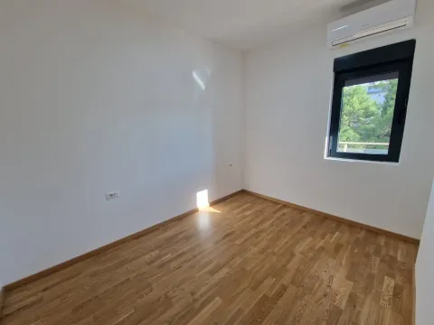 Izdavanje, stan, 70m², Blok 9, Podgorica - image 9