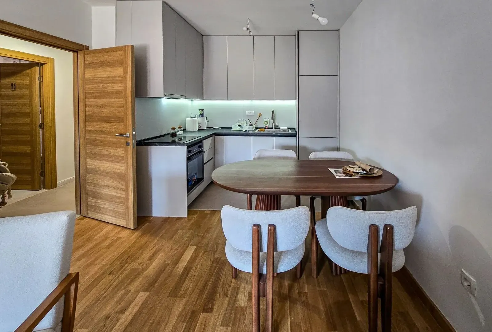 Prodaja, jednosoban stan, 41m², Tološi, Podgorica