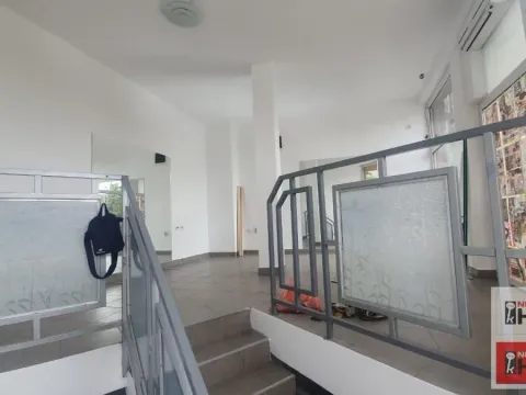 Rent, office space, 35m², Rotkvarija, Novi Sad Sve Podlokacije - image 2