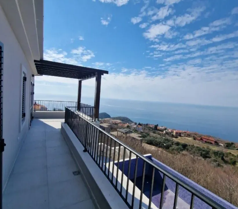 Prodaja, kuća, 420m², Blizikuće, Budva