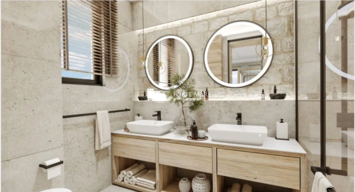Sale, house, 261m², Skočiđevojka, Budva