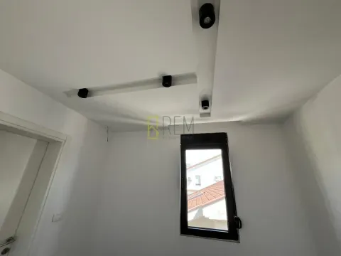 Izdavanje, trosoban stan, 120m², Podgorica, Crna Gora - image 10