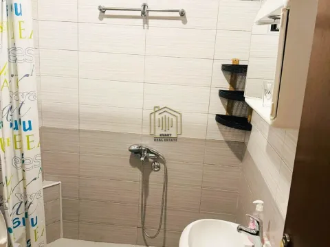 Izdavanje, jednosoban stan, 45m², Dalmatinska ulica, Podgorica - image 4