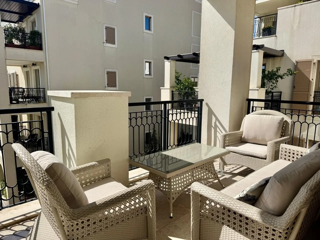 Prodaja, dvosoban stan, 115m², Centar, Tivat