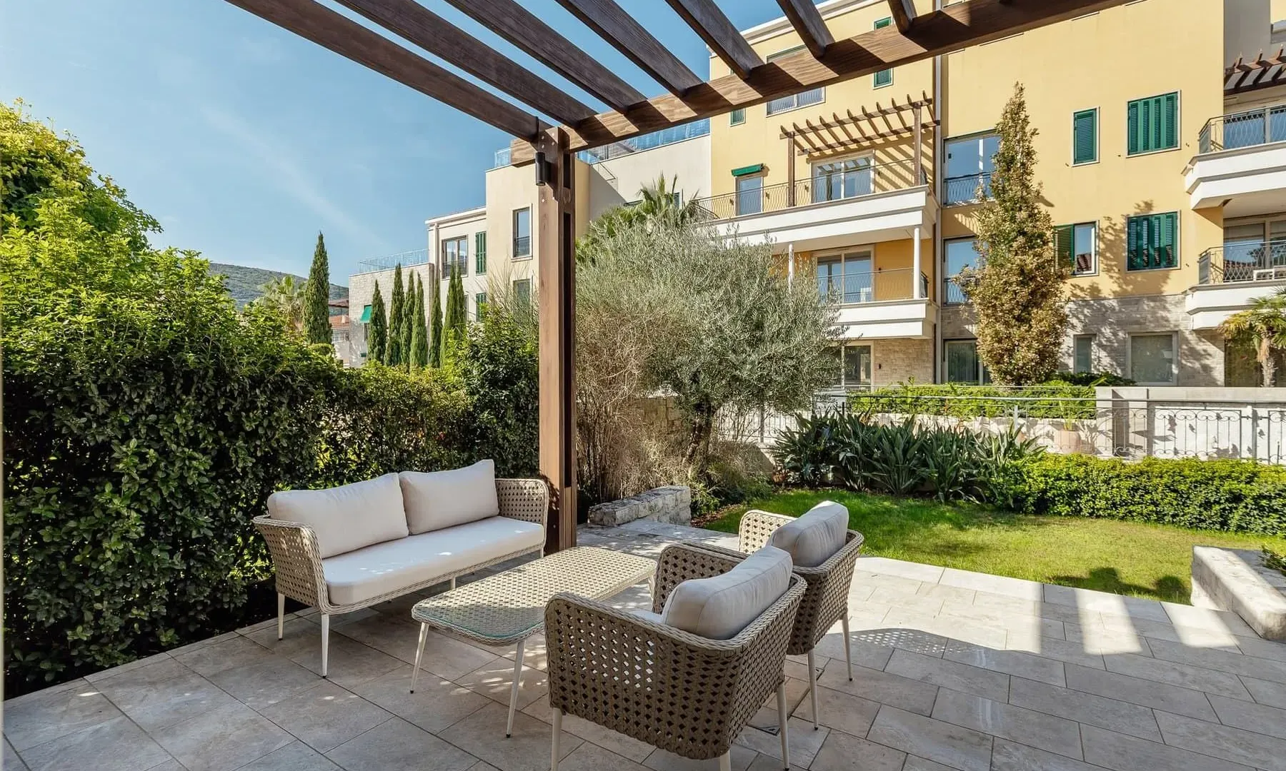 Prodaja, dvosoban stan, 275m², Portonovi, Herceg Novi