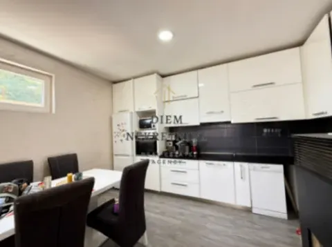 Prodaja, kuća, 180m², Gornja Gorica, Podgorica - image 6