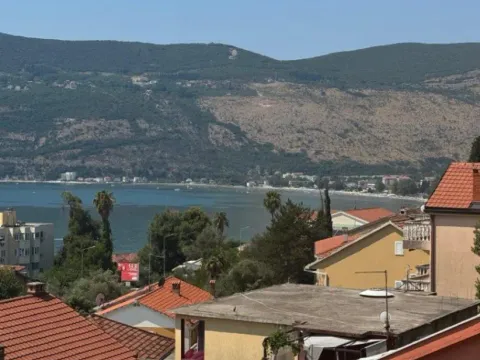 Prodaja, jednosoban stan, 47m², Topla, Herceg Novi