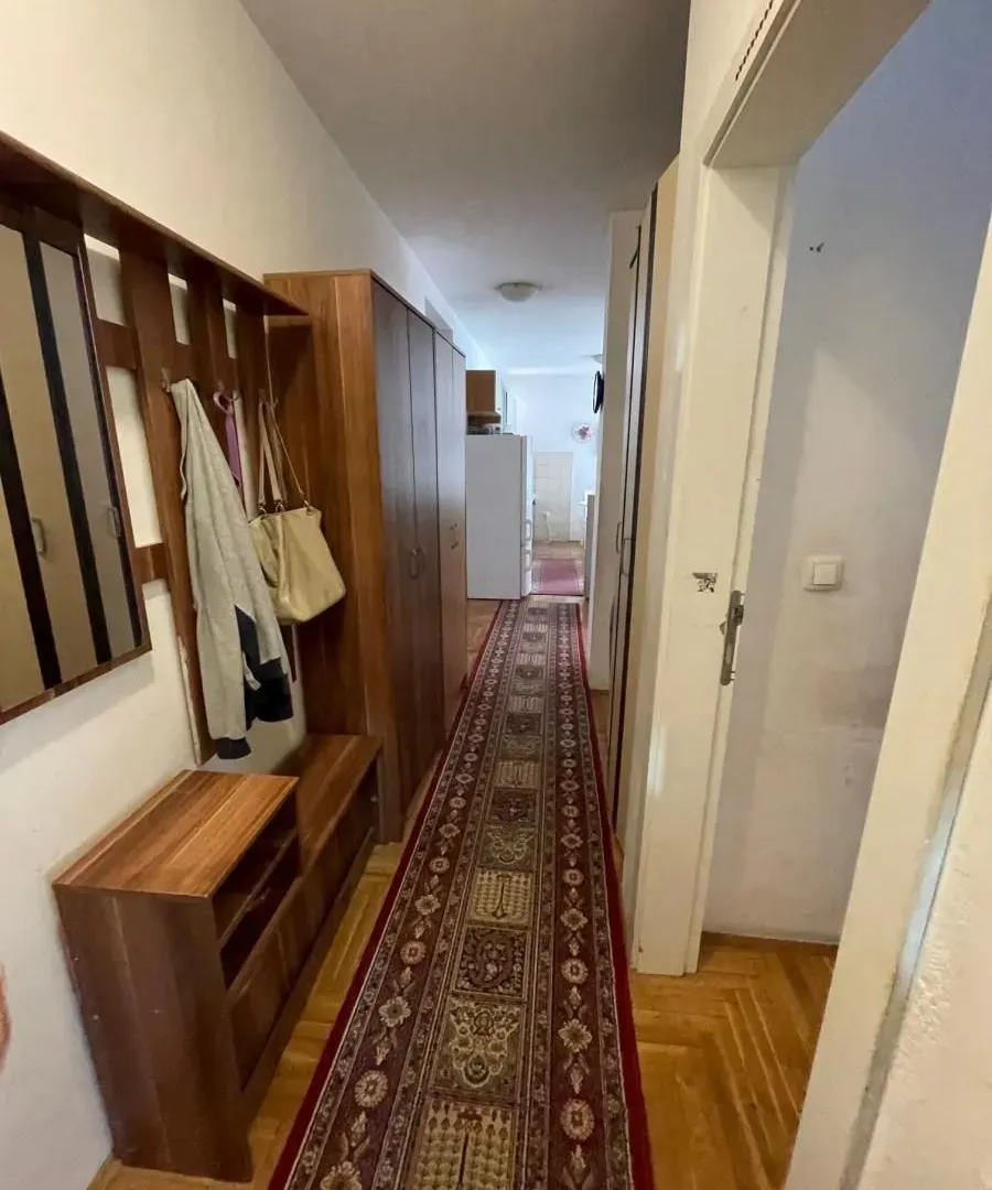 Prodaja, trosoban stan, 81m², Petrovaradin, Novi Sad