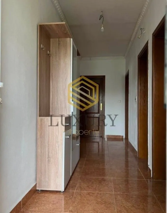 Izdavanje, dvosoban stan, 111m², Gornja Gorica, Podgorica