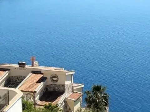 Sale, house, 200m², Dobra Voda, Budva - image 2