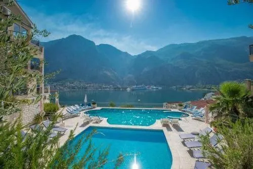 Prodaja, dvosoban stan, 76m², Muo, Kotor