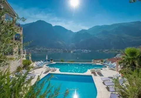 Prodaja, dvosoban stan, 76m², Muo, Kotor - image 10